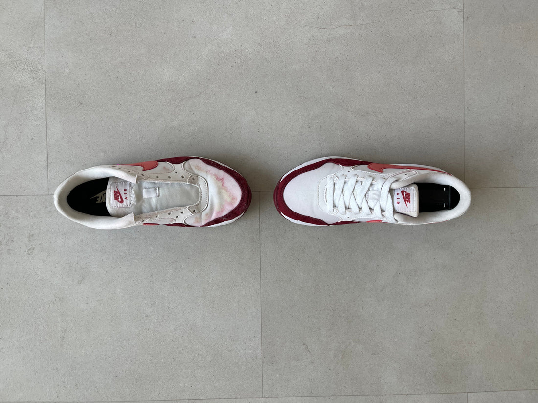 Suède verkleuring verwijderen uit witte mesh sneakers – zo doe je dat in 5 simpele stappen